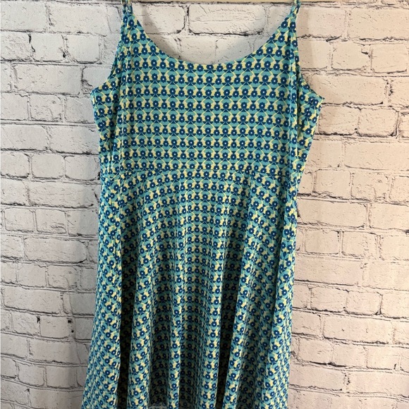 Stylish Blue and Green Patterned Dress - Picture 2 of 3
